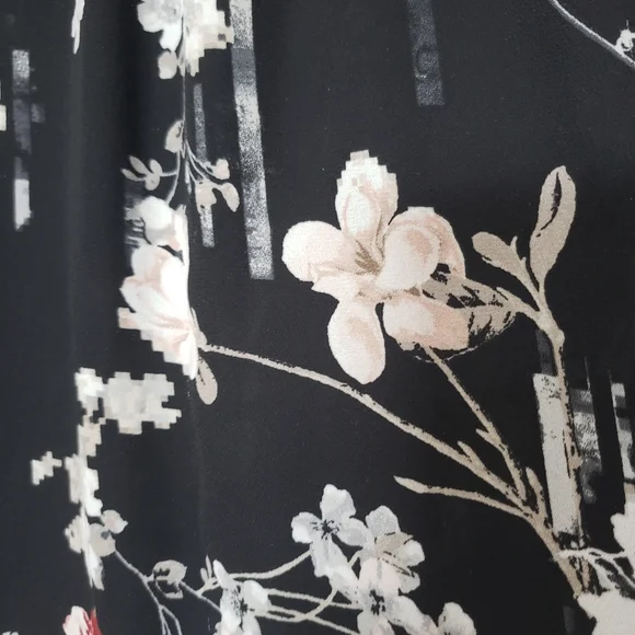 WHBM Blouse - Picture 11 of 15